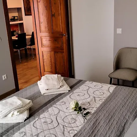 Piso En Calle Peatonal Con Garaje Privado 아파트